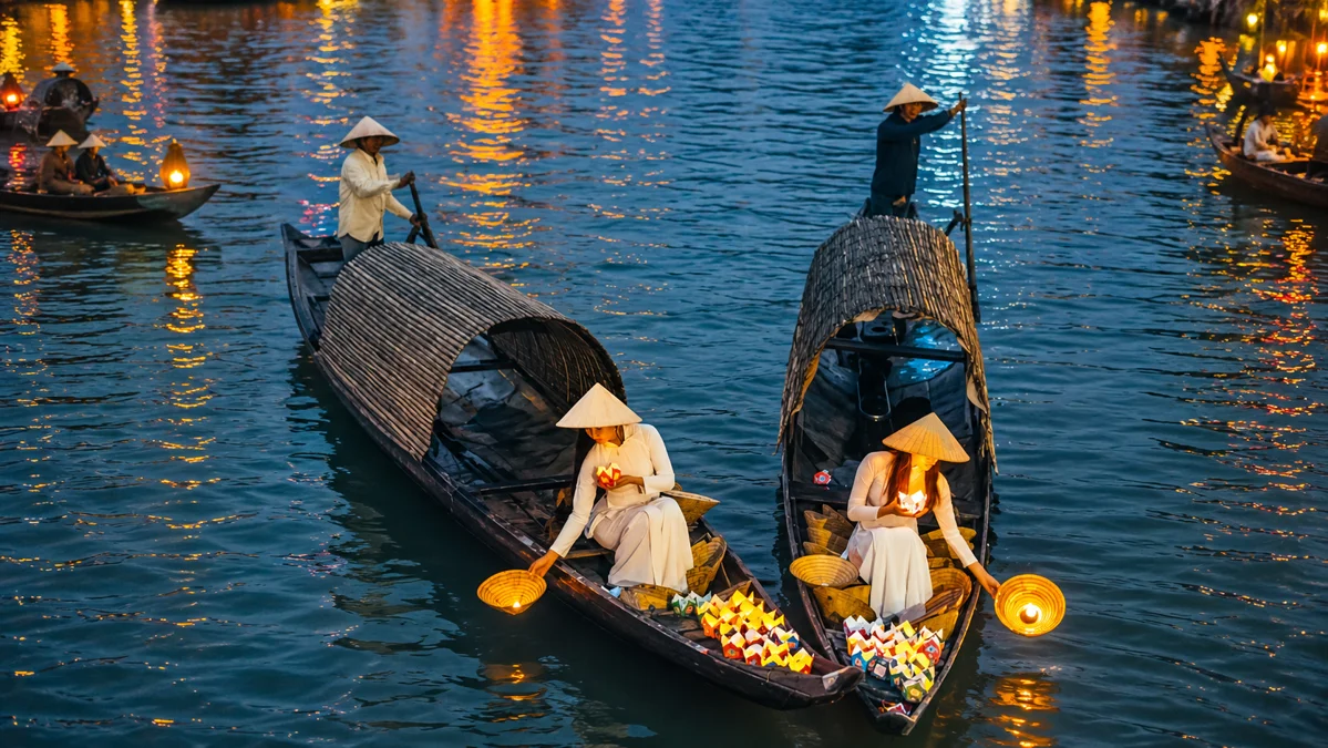 Each space reflects a stage in the creation of an áo dài — from measurement and tailoring to fitting, embroidery and final completion — turning the hotel journey into a refined cultural experience.